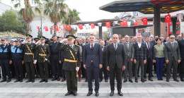 96. Yılda Çelenkler Sunuldu