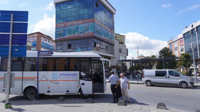 ARNAVUTKÖY’ DE ARİFE GÜNÜ MEZARLIKLARA ÜCRETSİZ RİNG SEFERLERİ