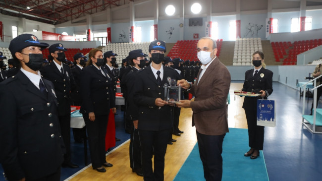 327 KADIN POLİS MEZUN OLDU