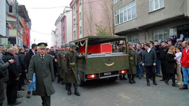 Arnavutköy Şehidini Uğurladı