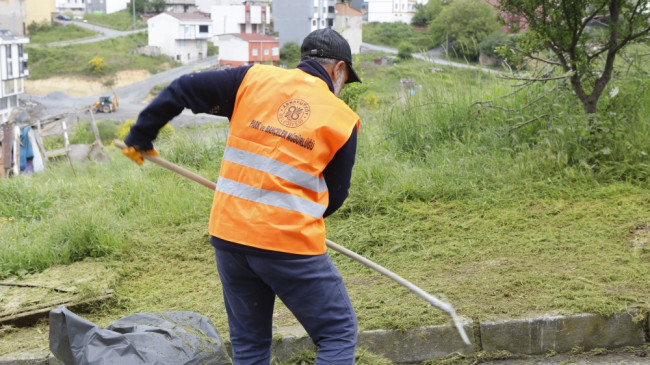 ARNAVUTKÖY’DE BAHAR TEMİZLİĞİ