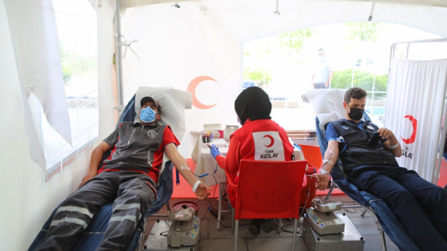 ARNAVUTKÖY BELEDİYESİ’NDEN KIZILAY’A KAN BAĞIŞI DESTEĞİ