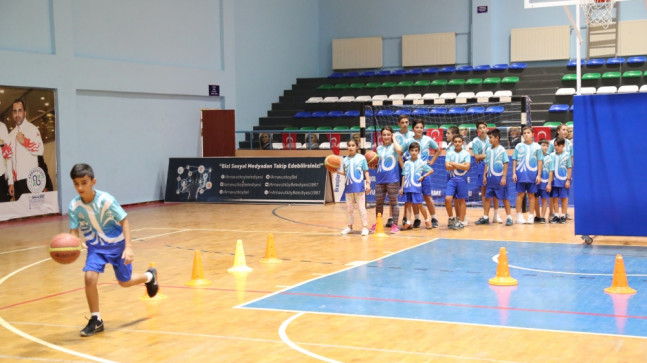 ÖZLEM BİTİYOR YAZ SPOR OKULLARI BAŞLIYOR